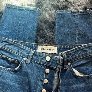 Reformation denim size 28 slim fit jeans